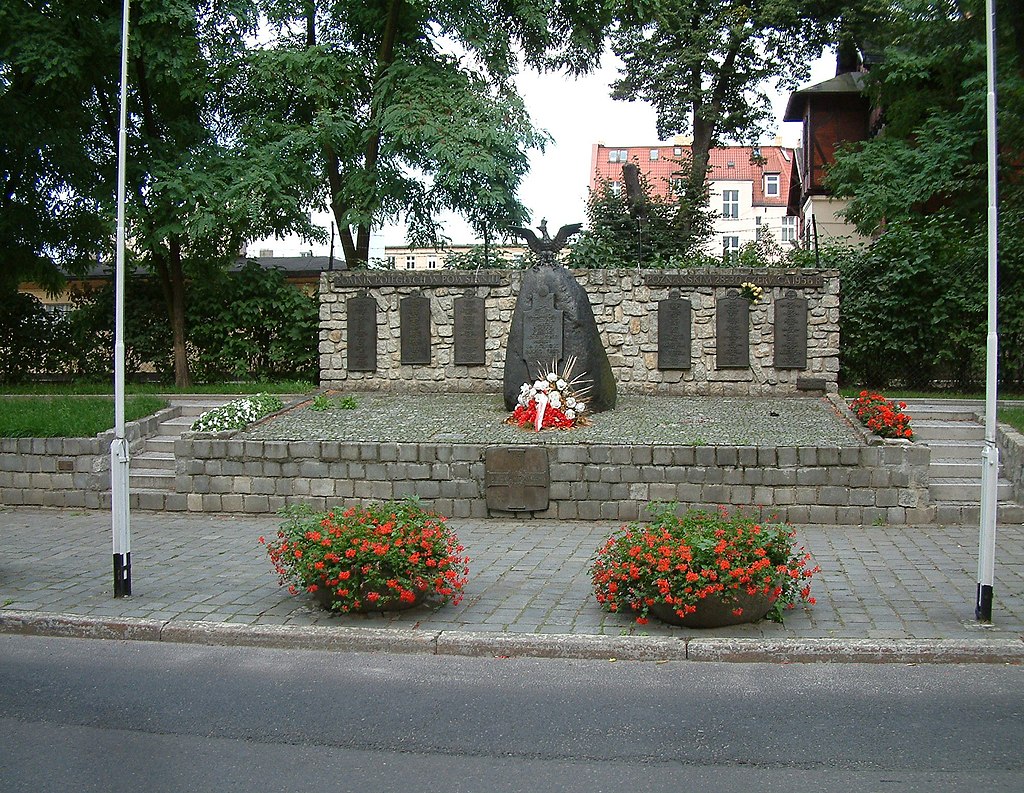 Pomnik_czerwca_1956_Kochanowskiego_Poznan_RB1